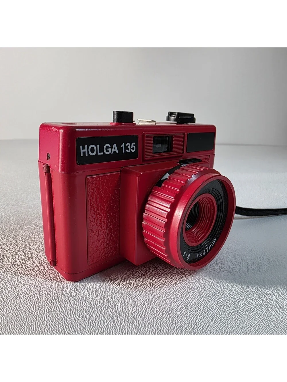 Red Holga 135 35mm Retro Point & Shoot Film Camera